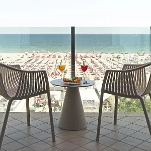 Hotel Regina Fronte Mare Rimini