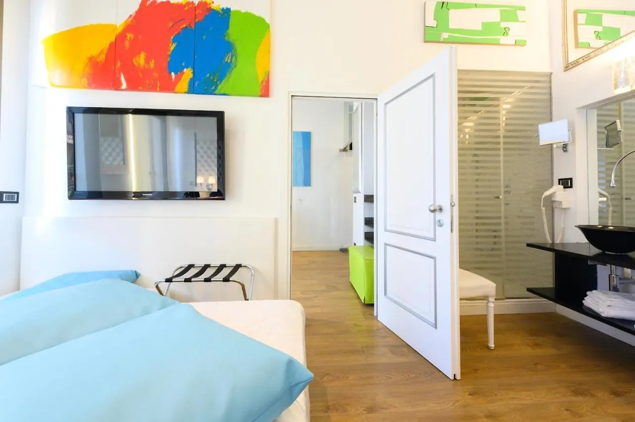 Domus Spagna Frattina Guest House Rome
