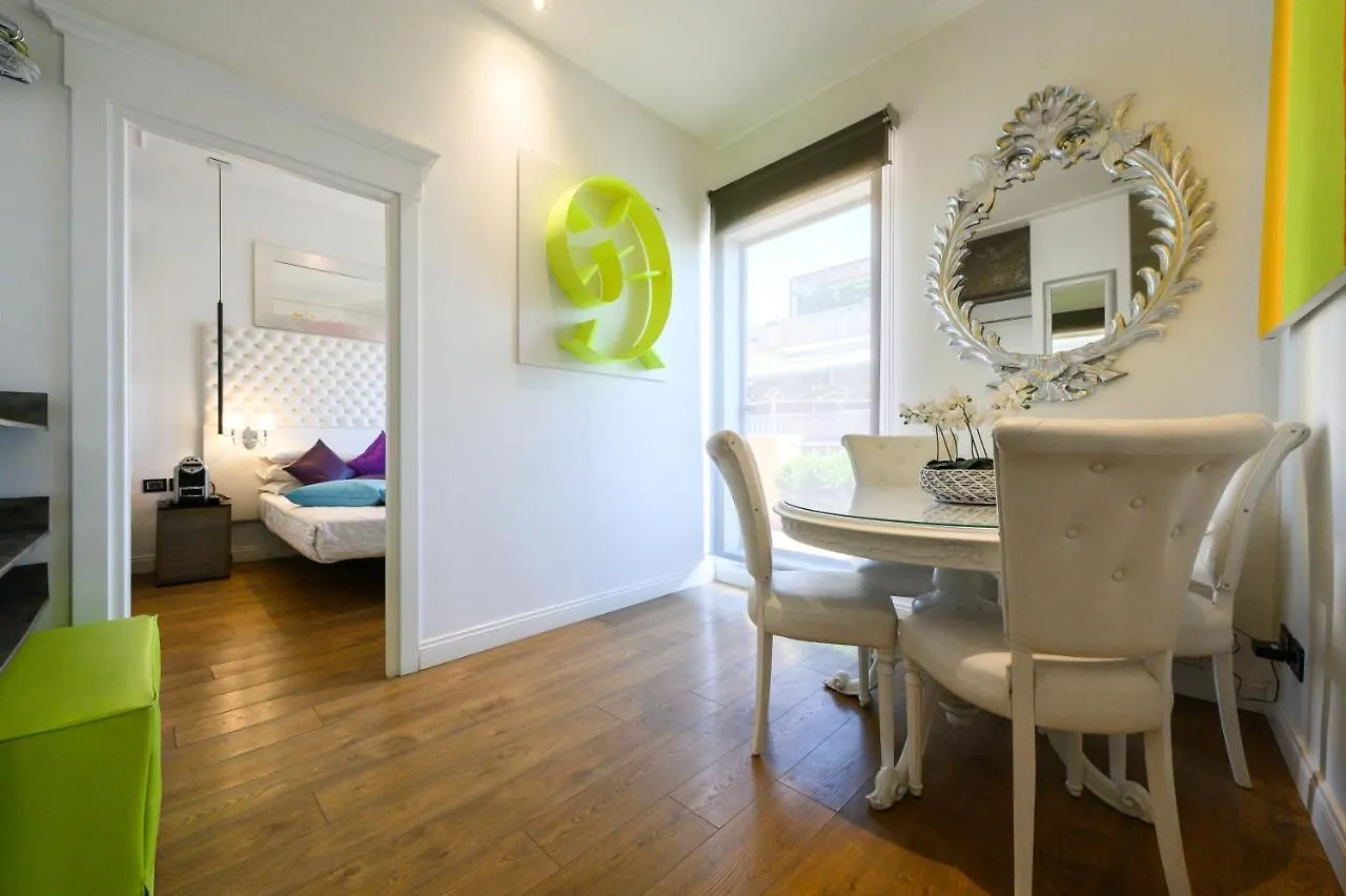 Domus Spagna Frattina Guest House Rome