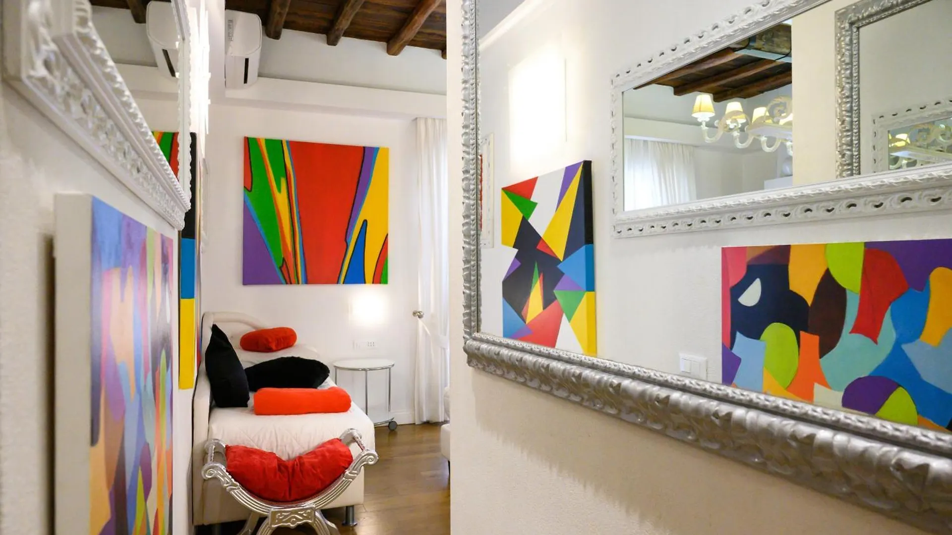 Domus Spagna Frattina Guest House Rome Italy