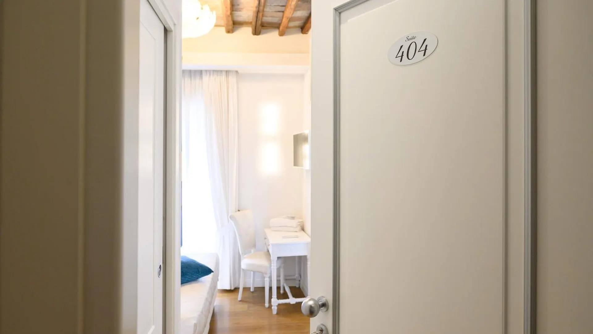 Domus Spagna Frattina Guest House Rome 3*,  Italy