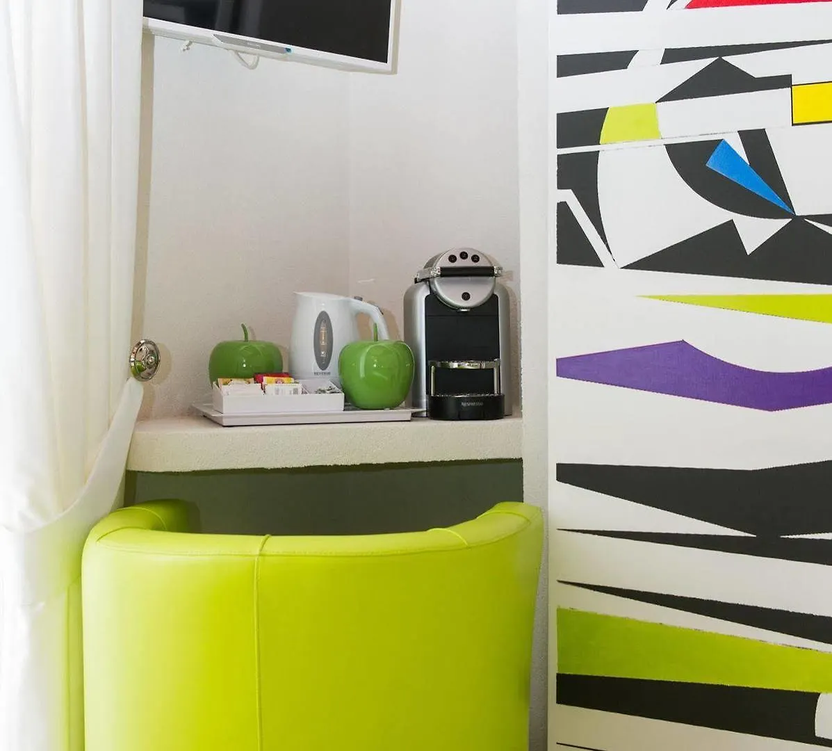 Domus Spagna Frattina Guest House Rome